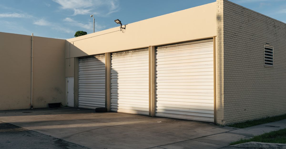 What a Professional Garage Door Lockout Service Actually Involves — New Brunswick Locksmith Corp